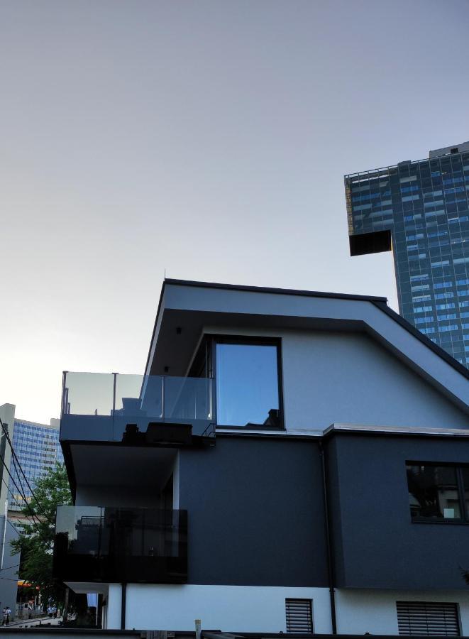 Luxurioeses Penthouse Mit Blick Auf Die Uno-City Und Dem Kaiserwasser. 3Schlafzimmer, 2 Baeder, Privat Lift Ins Apartment Wiedeń Zewnętrze zdjęcie