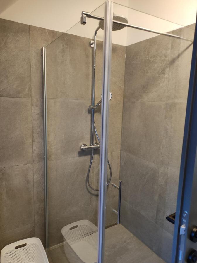 Luxurioeses Penthouse Mit Blick Auf Die Uno-City Und Dem Kaiserwasser. 3Schlafzimmer, 2 Baeder, Privat Lift Ins Apartment Wiedeń Zewnętrze zdjęcie