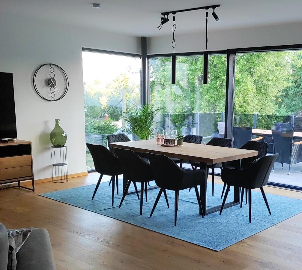 Luxurioeses Penthouse Mit Blick Auf Die Uno-City Und Dem Kaiserwasser. 3Schlafzimmer, 2 Baeder, Privat Lift Ins Apartment Wiedeń Zewnętrze zdjęcie