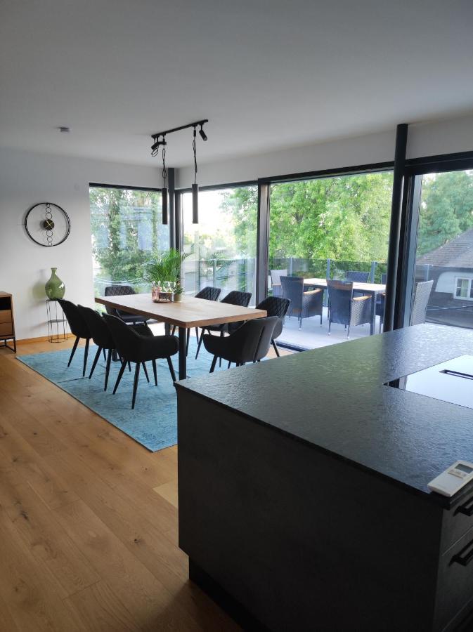 Luxurioeses Penthouse Mit Blick Auf Die Uno-City Und Dem Kaiserwasser. 3Schlafzimmer, 2 Baeder, Privat Lift Ins Apartment Wiedeń Zewnętrze zdjęcie